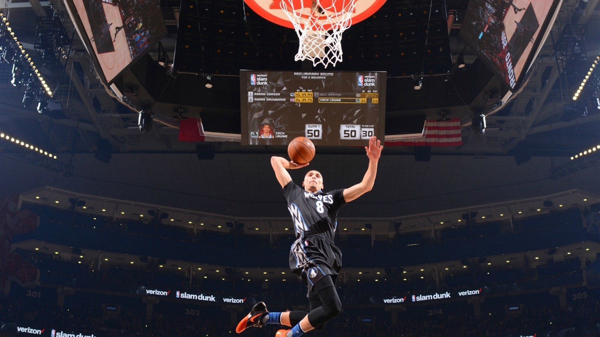 关键时刻三线出击，拉齐奥临阵换将备战意大利杯，北京首钢晨训止颓，上海久事刷纪录看傻球迷